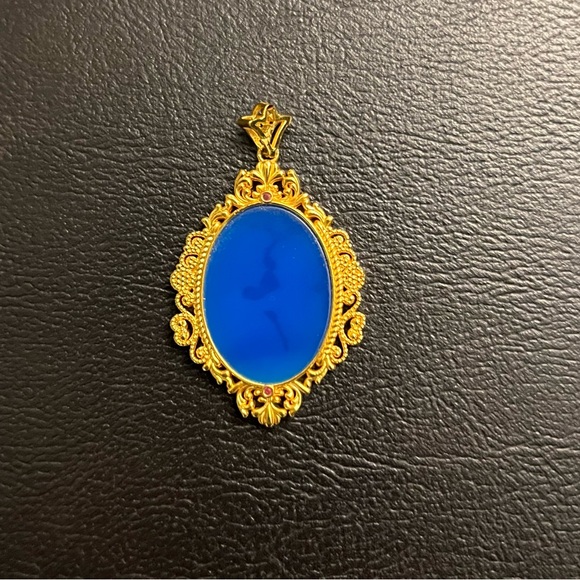 Cameo pendant 18k gold frame - Picture 3 of 5